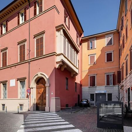 Ground Floor Luxe Historic Studio City Centre Apartment Bologna Exterior photo